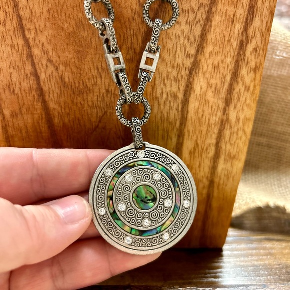 Lia Sophia Necklace - Picture 4 of 8